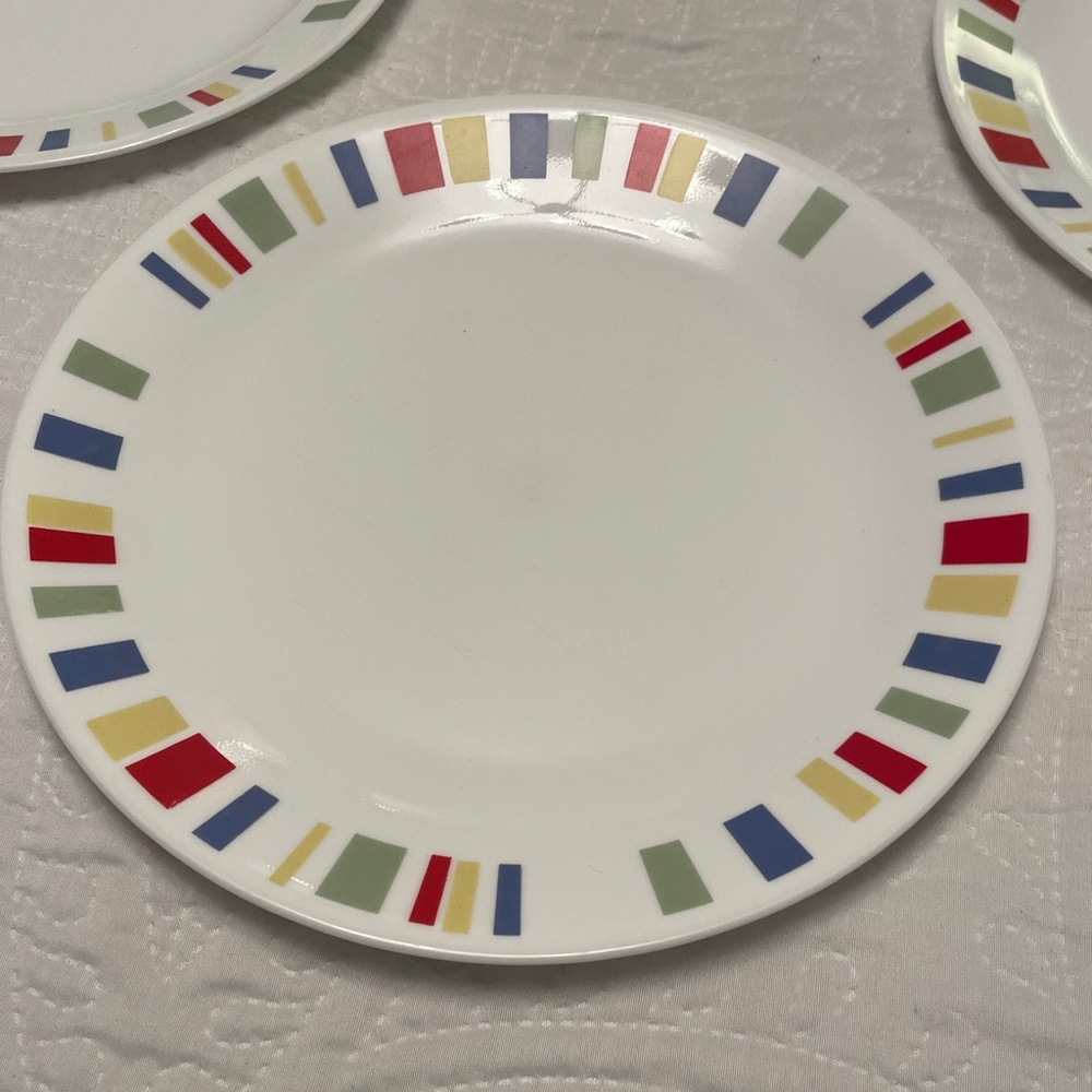 Set of 6 CORELLE MEMPHIS Dinner Plates with Colorful Border 10 1/4” Each - Picture 6 of 9